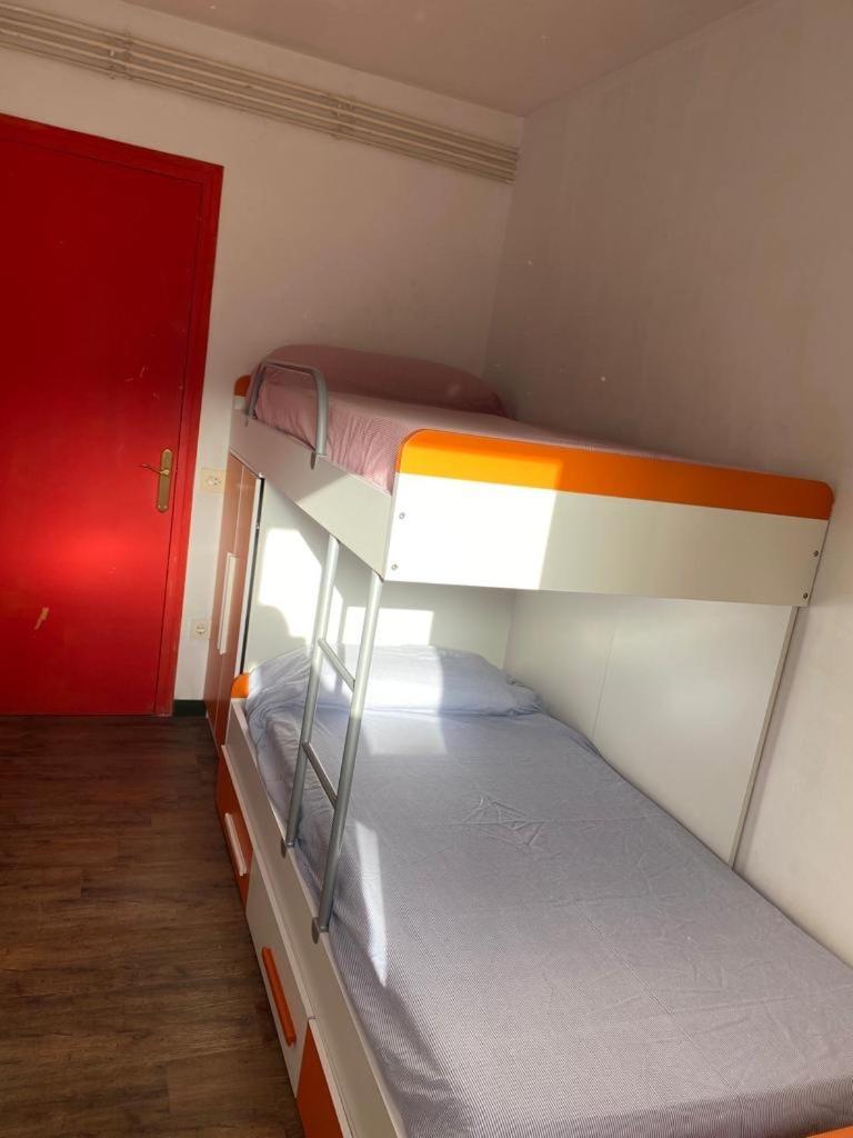 Cal Marti Apartment มาร์ติเน็ต ภายนอก รูปภาพ